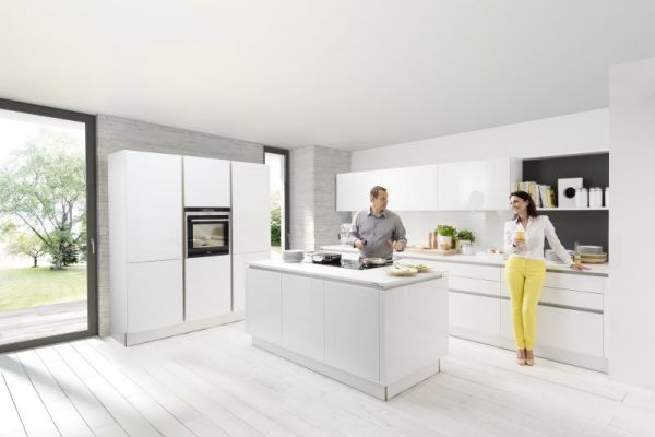 NK13472 Nova Lack 731   WeiSZ Hochglanz