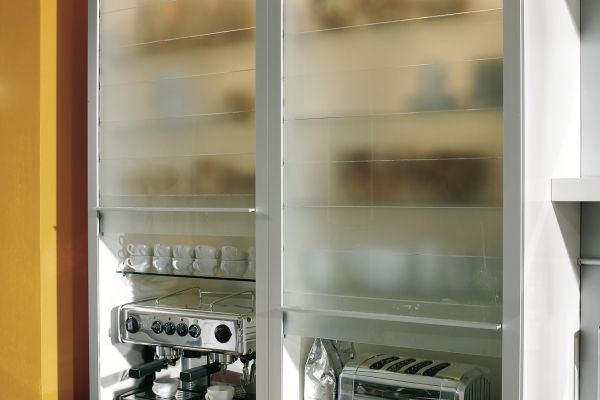 NK14433 Aufsatzschrank mit Glasjalousie