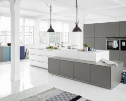 NK16966 Soft Lack 76A   ArcticweiSZ softmatt   Soft Lack 76Q   Quarzgrau softmatt