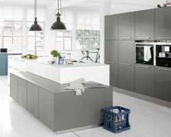 NK16967 Soft Lack 76A   ArcticweiSZ softmatt   Soft Lack 76Q   Quarzgrau softmatt