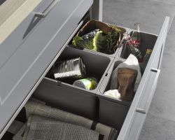 NK18352 Frame Lack A05   Papyrusgrau   Frame Lack A16   Blaubeere