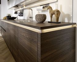 NK18653 Artwood 22K   Nussbaum Kuba   Feel 961   WeiSZ