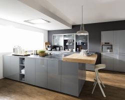 NK18709 Koje 19   Lux Papyrusgrau Hochglanz