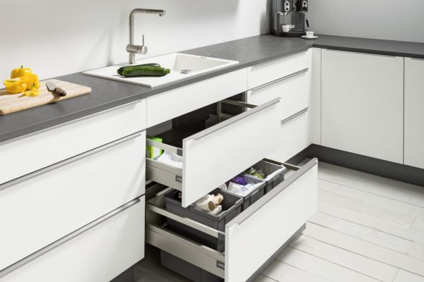 NK20062 Spuelenschrank mit GroSZraumauszug SABS