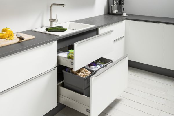 NK20066 Spuelenschrank mit Abfalltrennsystem SUZ