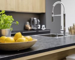 NK20186 Soft Lack 76Z   Schwarz softmatt   Legno 59C   Eiche Champagner