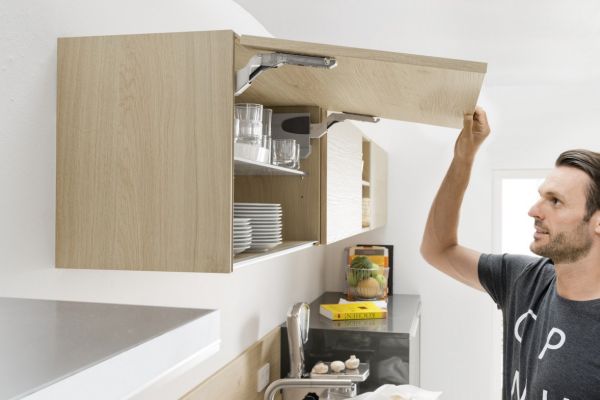 NK20245 Corona 19Q   Quarzgrau Hochglanz