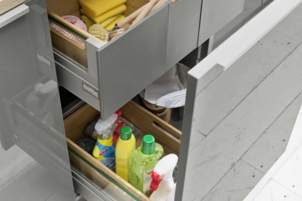 NK20257 Corona 19Q   Quarzgrau Hochglanz