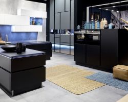 NK20913 Soft Lack Schwarz   WeiSZ