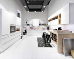 NK20916 Lux WeiSZ Hochglanz