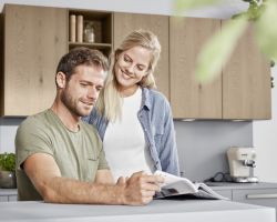 NK23972 Tavola   Eiche Pinot   Soft Lack   Papyrusgrau