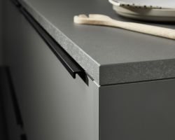 NK25302 Plus   Quarzgrau   Manhattan   Steineiche