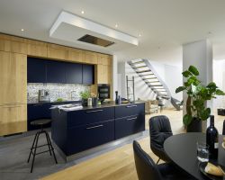 NK25932 Carisma Lack   Tiefblau   Legno   Eiche Champagner