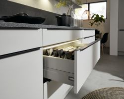 NK27520 Feel   Platingrau