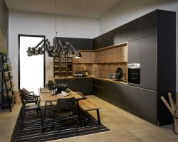 NK27917 Flair   Schwarz   Vulkaneiche   Manhattan   Vulkaneiche