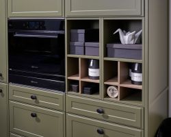 NK27950 Torino Lack   Olive softmatt