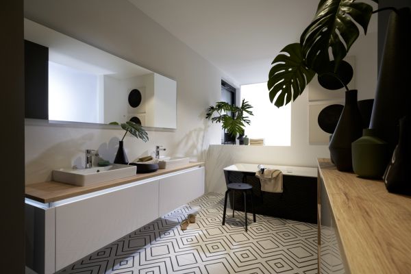 NK28048 SPA Nova Lack   ArcticweiSZ Hochglanz