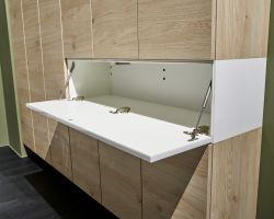 NK28084 Glas Tec Plus   WeiSZ Hochglanz   Artwood   Asteiche natur