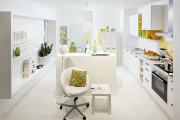 NK4512 Spot 180   WeiSZ Hochglanz