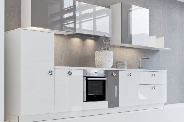 NK4526 Lux 361   WeiSZ Hochglanz   Lux 367   Lava Hochglanz   Lux 368   Sahara Hochglanz