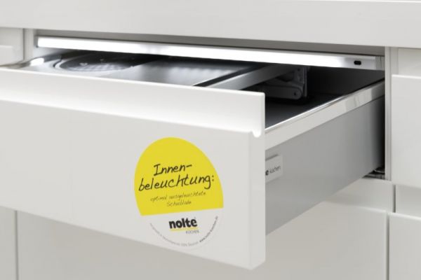 NK4550 Detail Alpha Lack 551   WeiSZ Hochglanz