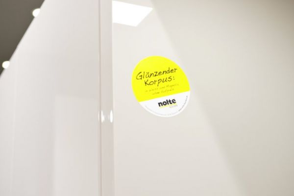 NK4553 Detail Alpha Lack 551   WeiSZ Hochglanz