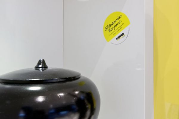 NK4565 Detail Lux 361   WeiSZ Hochglanz   Lux 363   Lemon Hochglanz