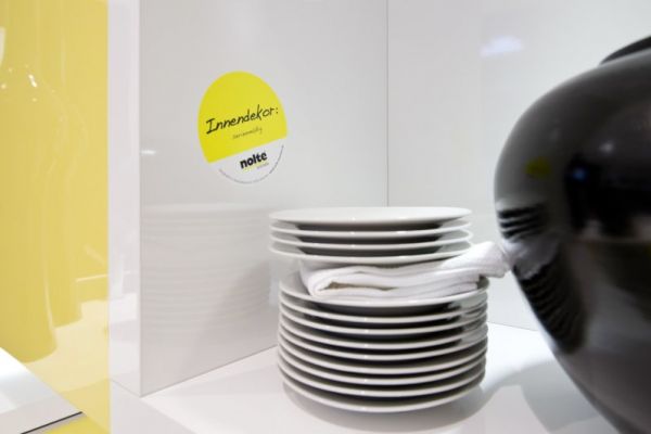 NK4568 Detail Lux 361   WeiSZ Hochglanz   Lux 363   Lemon Hochglanz