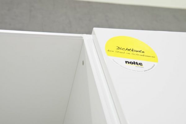 NK4585 Detail Nova Lack 731   WeiSZ Hochglanz