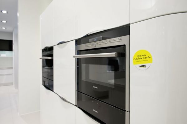 NK4586 Detail Nova Lack 731   WeiSZ Hochglanz