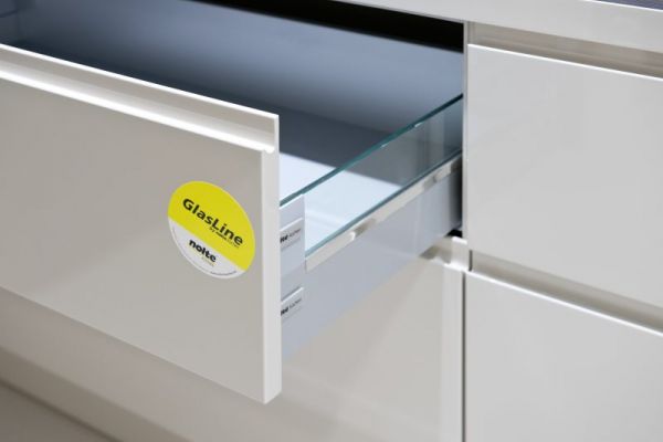 NK4621 Detail Alpha Lack 558   Sahara Hochglanz