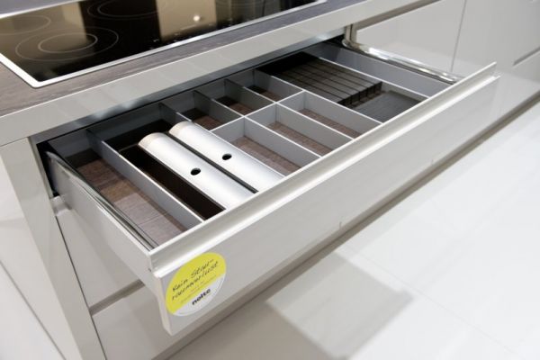 NK4624 Detail Alpha Lack 558   Sahara Hochglanz