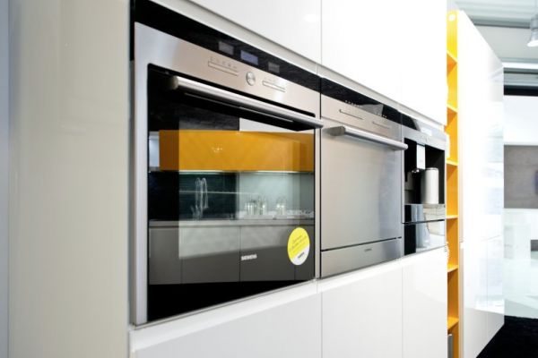 NK4643 Detail Apha Lack 551   WeiSZ Hochglanz   Lux 364   Orange Hochglanz