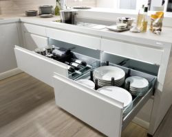 NK7550 Stauraumvergleich Auszuege 60 cm   75 cm