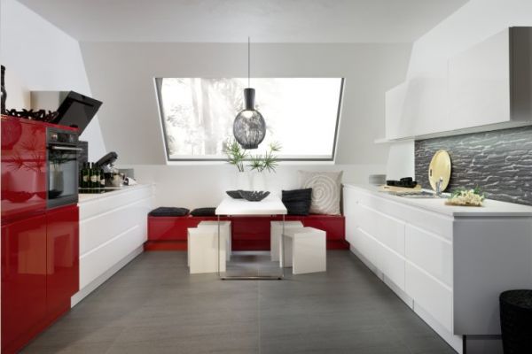 NK7716 Koje 14   Alpha Lack 551   WeiSZ Hochglanz   Alpha Lack 55R   Rosso Hochglanz