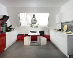 NK7716 Koje 14   Alpha Lack 551   WeiSZ Hochglanz   Alpha Lack 55R   Rosso Hochglanz