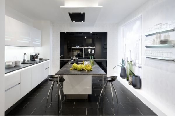 NK7724 Koje 16   Glas Tec Plus 16W   WeiSZ Hochglanz   Glas Tec Plus 16S   Nachtschwarz Hochglanz