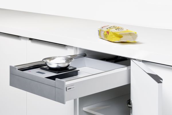NK8926 Schubkasten mit Kuechenwaage